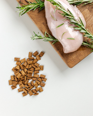 SAVORY chrupiący przysmak "Hairball control" dla kotów, 60 g